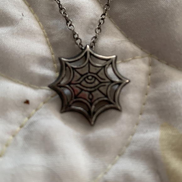 PRICE IS FIRM Weeping spider web necklace - Picture 4 of 5